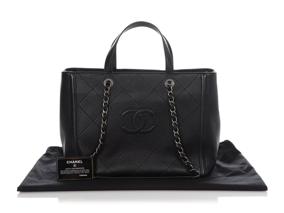 Chanel Chanel White Medium Shopping Bag