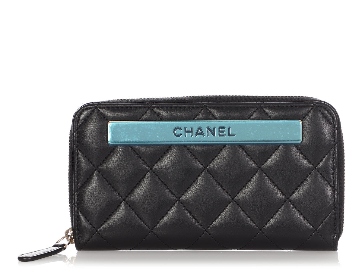 Chanel Black Quilted Lambskin Classic Zipped Coin Purse - Shop Chanel
