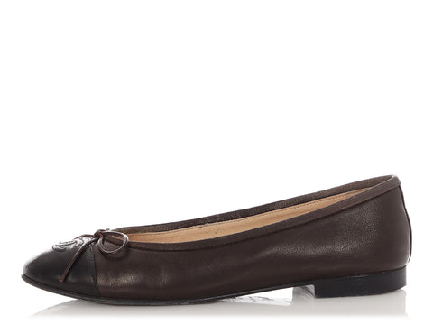 CH.X0828.08 Chanel Brown and Black Cap Toe Ballet Flats