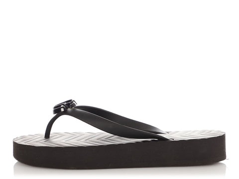 Gucci Black GG Rubber Thong Sandals