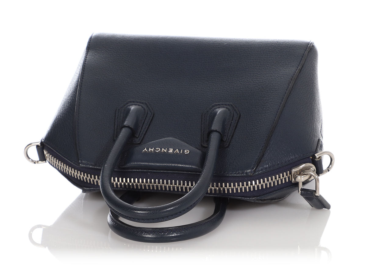 GIVENCHY Antigona Small Goatskin Leather Shoulder Bag Black